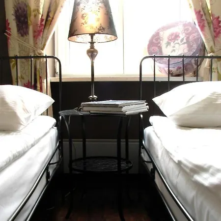 Chmielna Pensjonat 4*