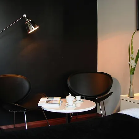 Chmielna Pensjonat 4*