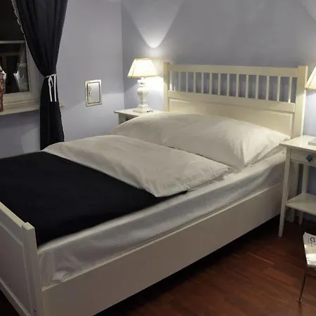 Chmielna Pensjonat 4*