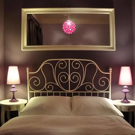 Chmielna Guest house